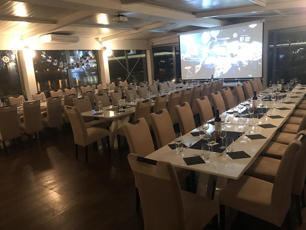 Gracia Úszó hotel 3*
